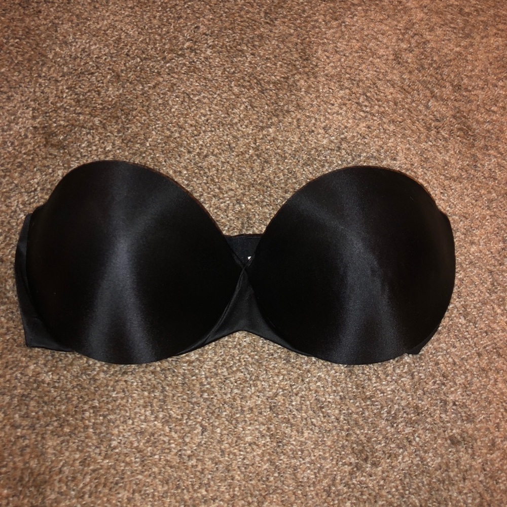 NWOT Maidenform 38D Black Strapless Bra